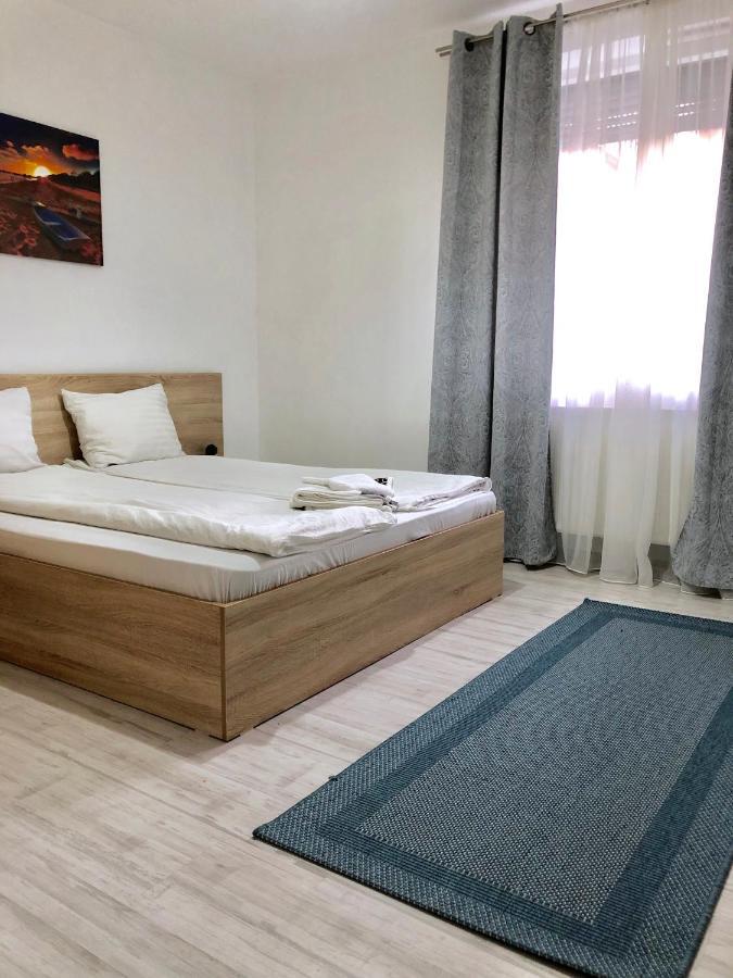 City Break Maya Apartment Oradea Extérieur photo