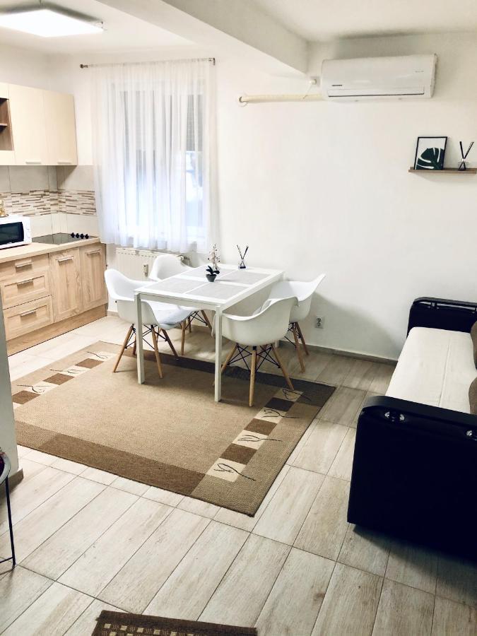 City Break Maya Apartment Oradea Extérieur photo